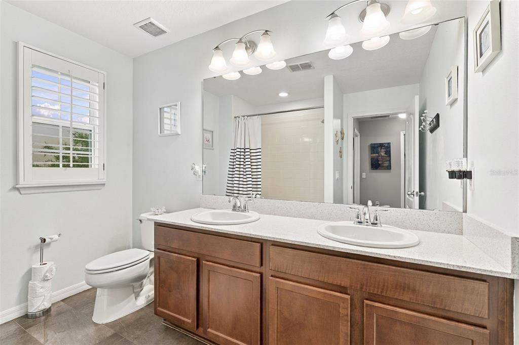 For Sale: $745,000 (3 beds, 3 baths, 2021 Square Feet)