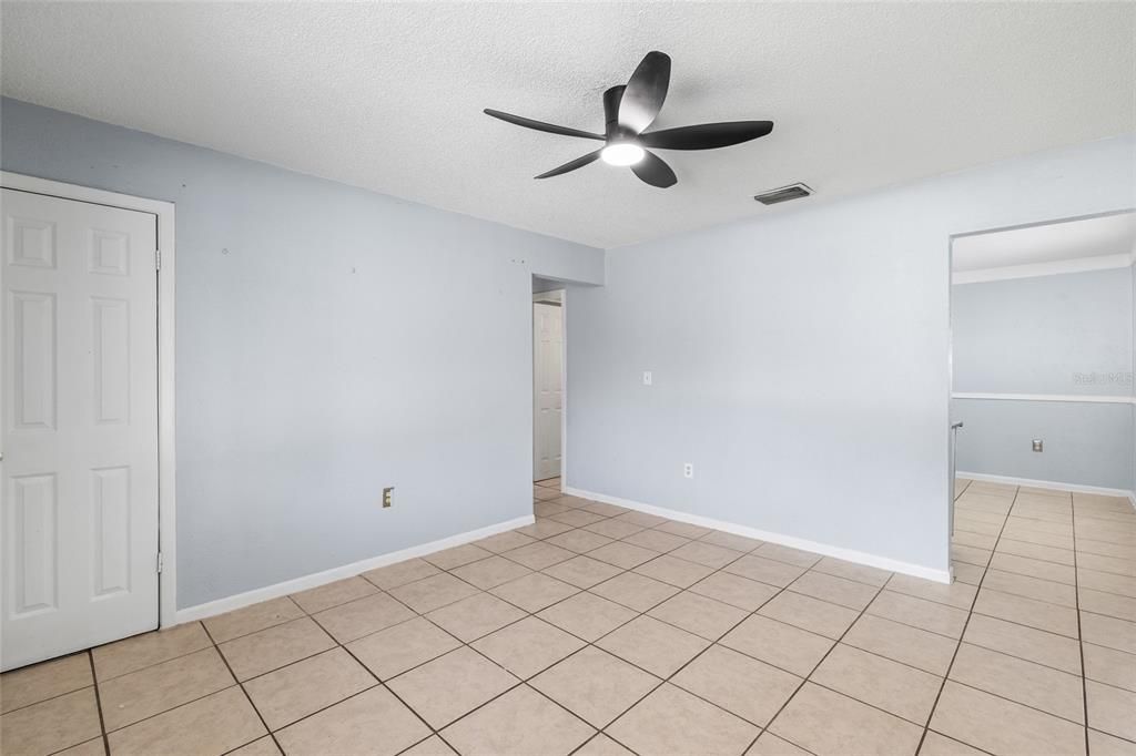 В аренду: $2,800 (3 спален, 1 ванн, 1094 Квадратных фут)