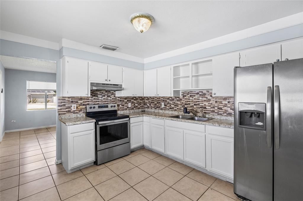 В аренду: $2,800 (3 спален, 1 ванн, 1094 Квадратных фут)