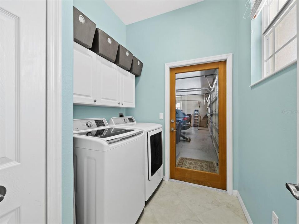 На продажу: $739,000 (3 спален, 2 ванн, 2596 Квадратных фут)