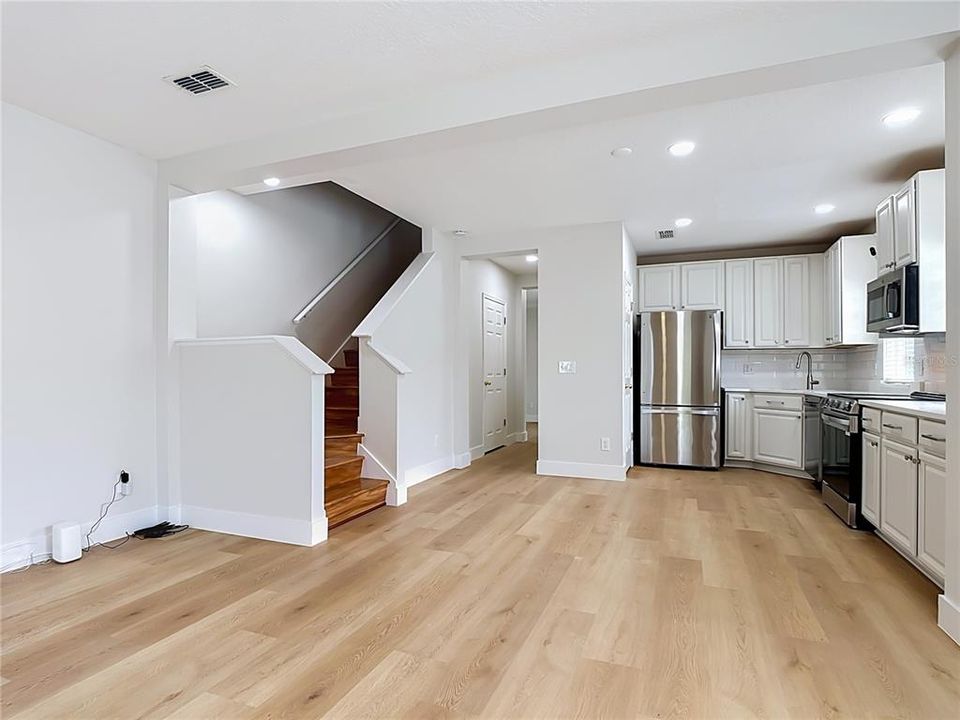 For Sale: $499,900 (2 beds, 2 baths, 1440 Square Feet)
