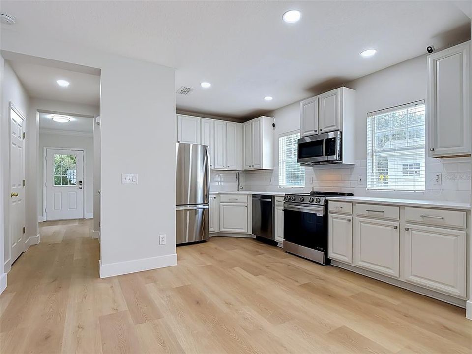 For Sale: $499,900 (2 beds, 2 baths, 1440 Square Feet)
