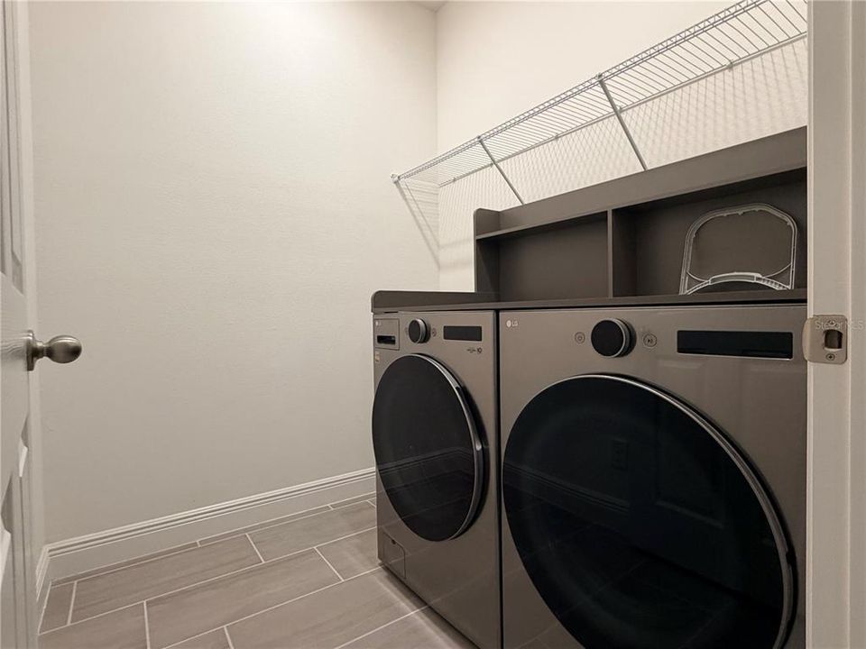 En Venta: $486,000 (4 camas, 2 baños, 1910 Pies cuadrados)
