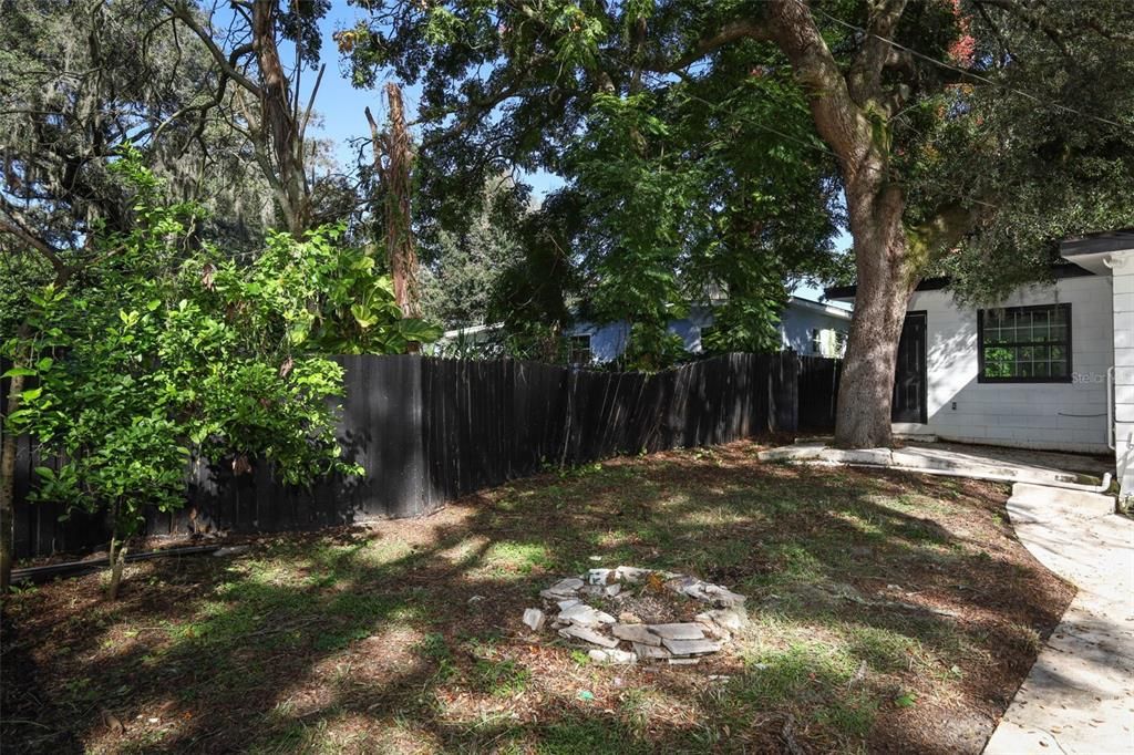 En Venta: $299,900 (3 camas, 2 baños, 1404 Pies cuadrados)