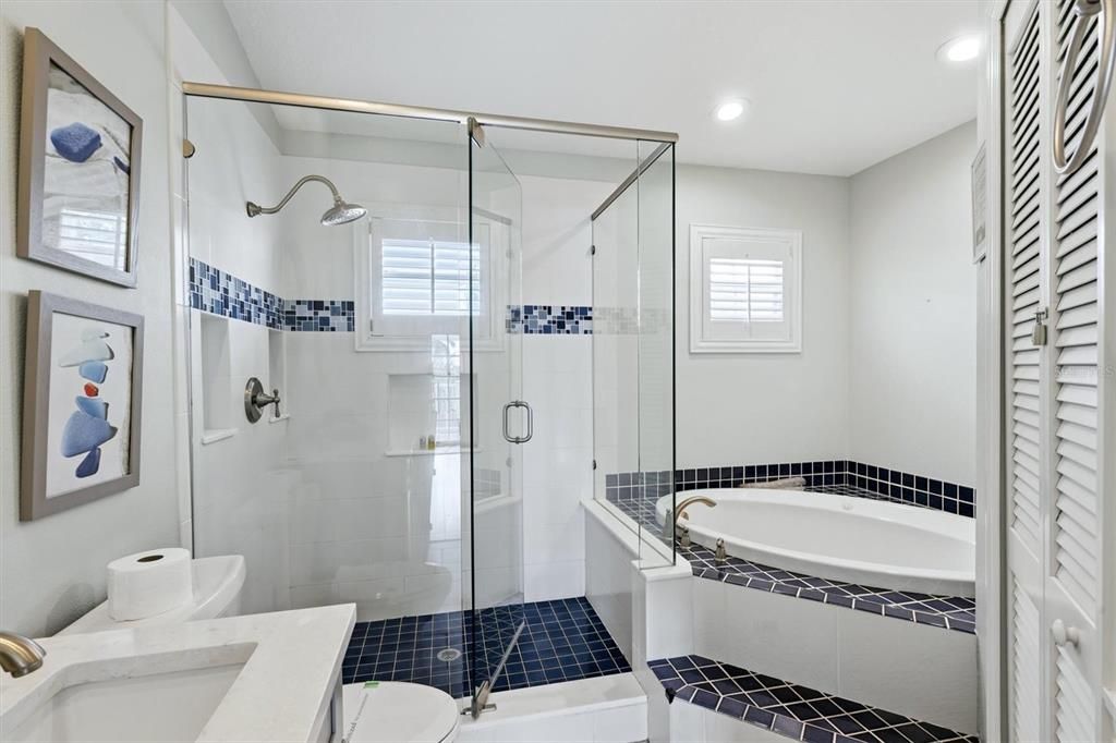 En Venta: $1,999,000 (3 camas, 2 baños, 1984 Pies cuadrados)