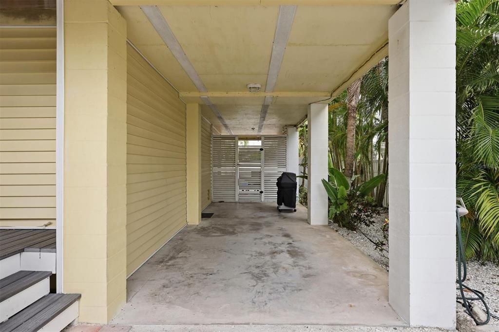 En Venta: $1,999,000 (3 camas, 2 baños, 1984 Pies cuadrados)