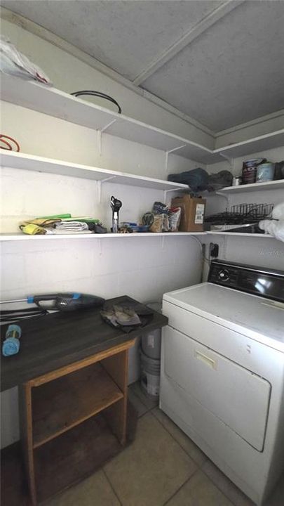 Под контрактом: $189,900 (2 спален, 1 ванн, 907 Квадратных фут)