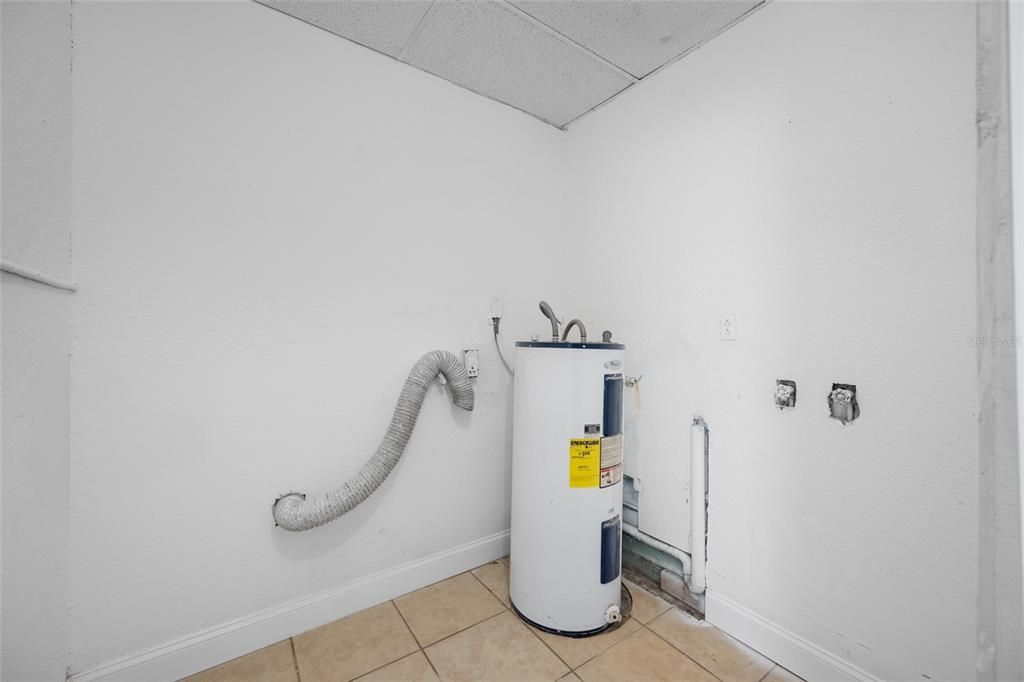 En Venta: $299,000 (3 camas, 1 baños, 1212 Pies cuadrados)