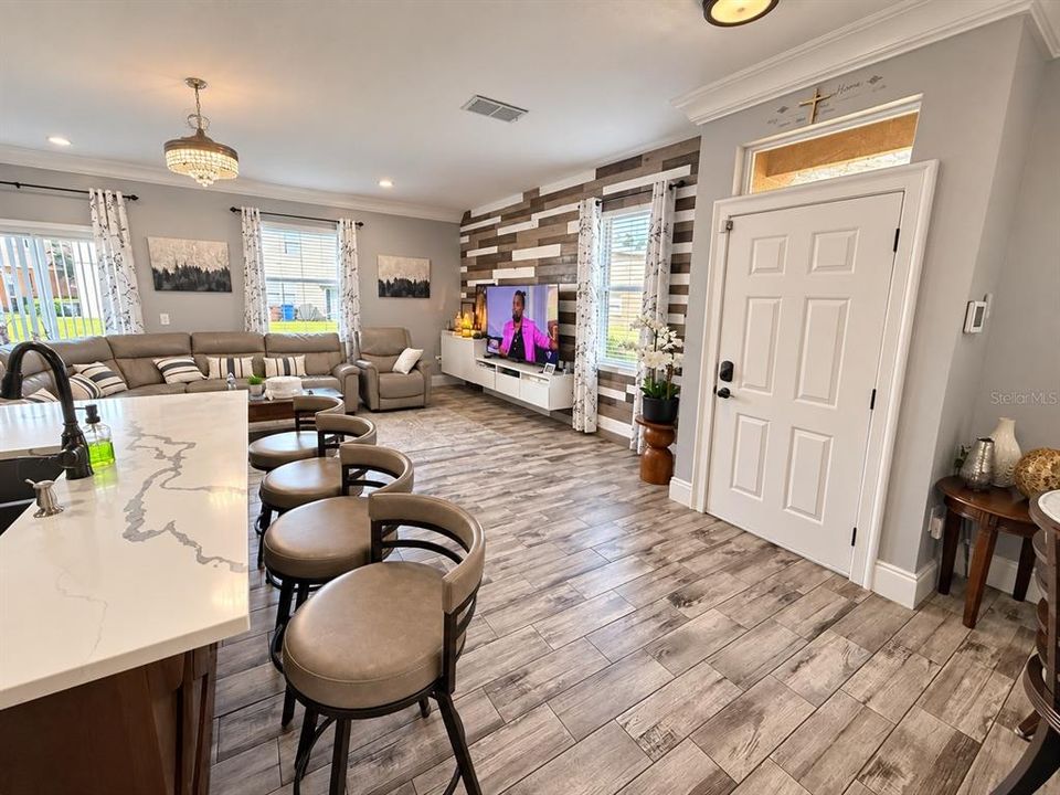For Sale: $279,900 (3 beds, 2 baths, 1768 Square Feet)