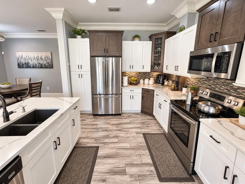 For Sale: $279,900 (3 beds, 2 baths, 1768 Square Feet)