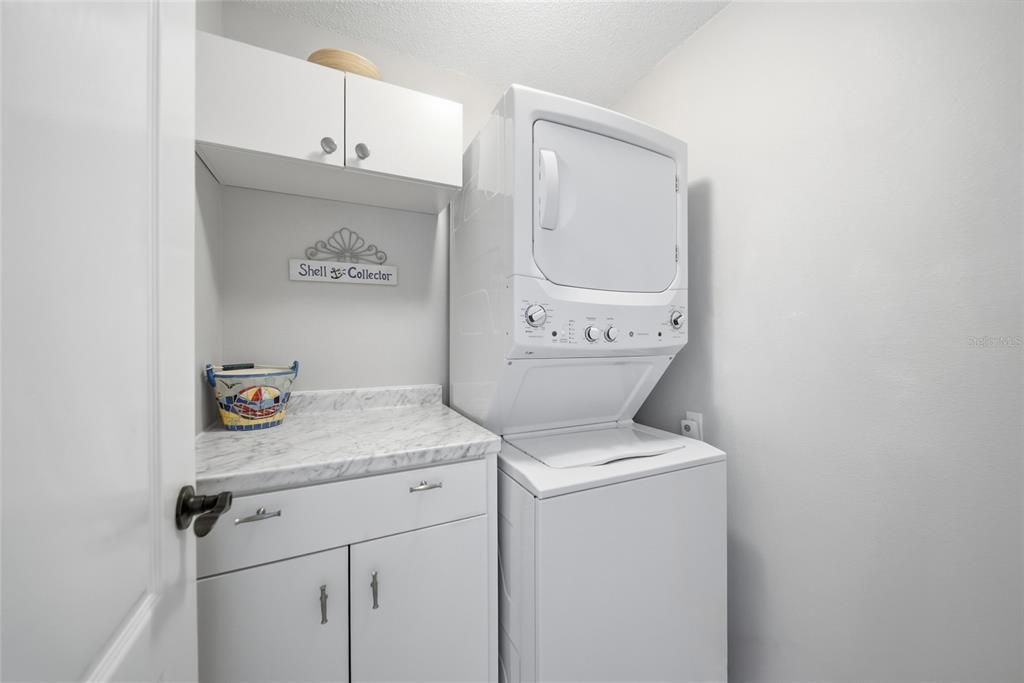 En Venta: $300,000 (2 camas, 2 baños, 1684 Pies cuadrados)