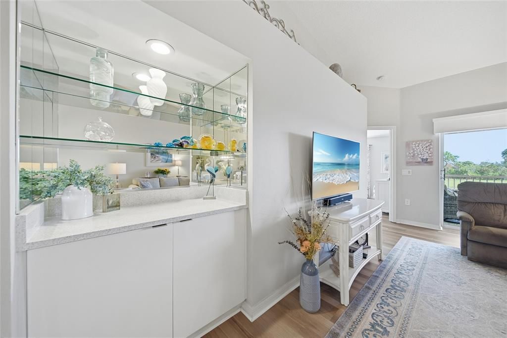 En Venta: $300,000 (2 camas, 2 baños, 1684 Pies cuadrados)