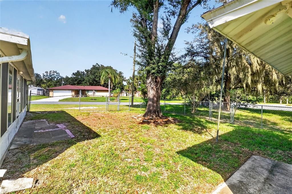 Activo con contrato: $275,000 (3 camas, 2 baños, 1408 Pies cuadrados)