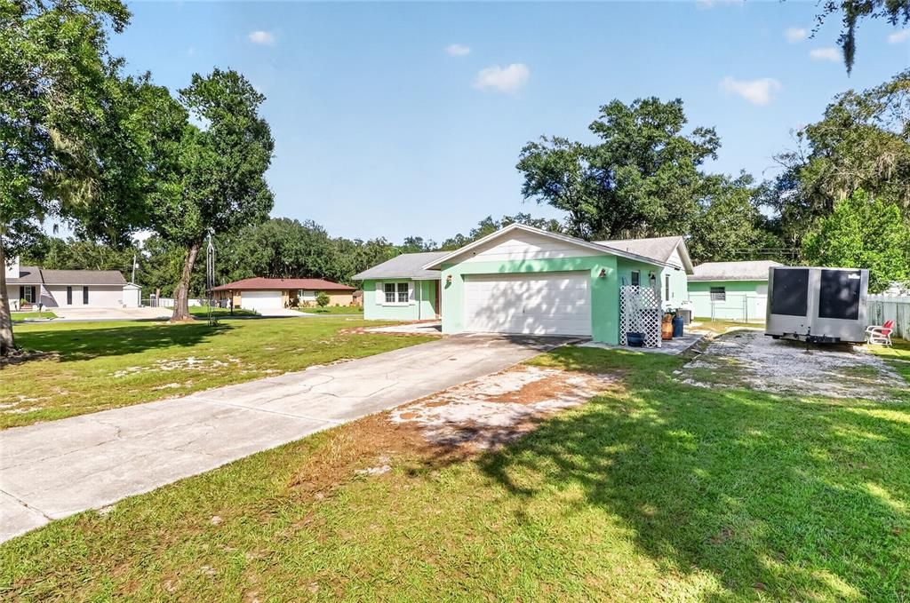 Activo con contrato: $275,000 (3 camas, 2 baños, 1408 Pies cuadrados)