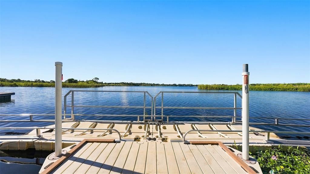 En Venta: $425,000 (3 camas, 2 baños, 1302 Pies cuadrados)