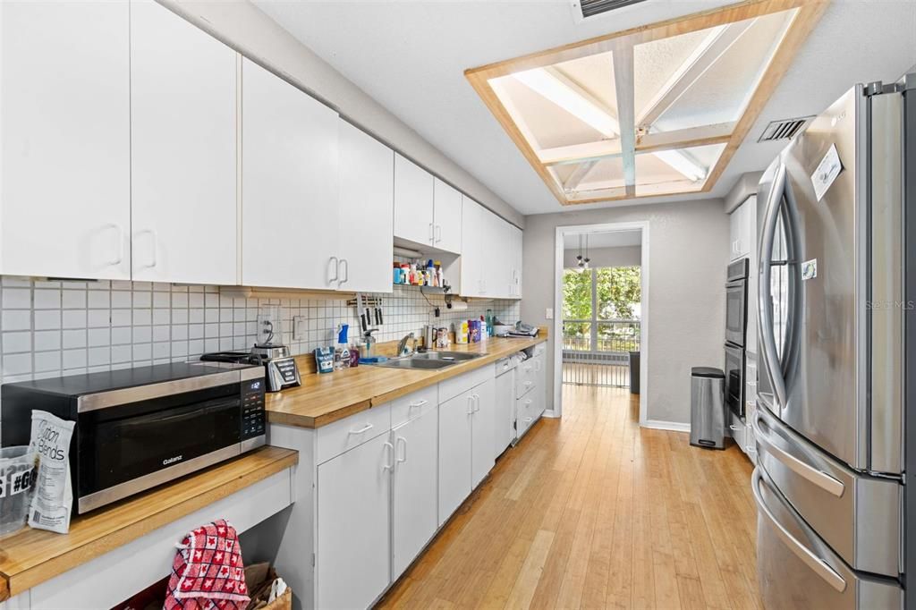 For Sale: $419,900 (4 beds, 3 baths, 2604 Square Feet)