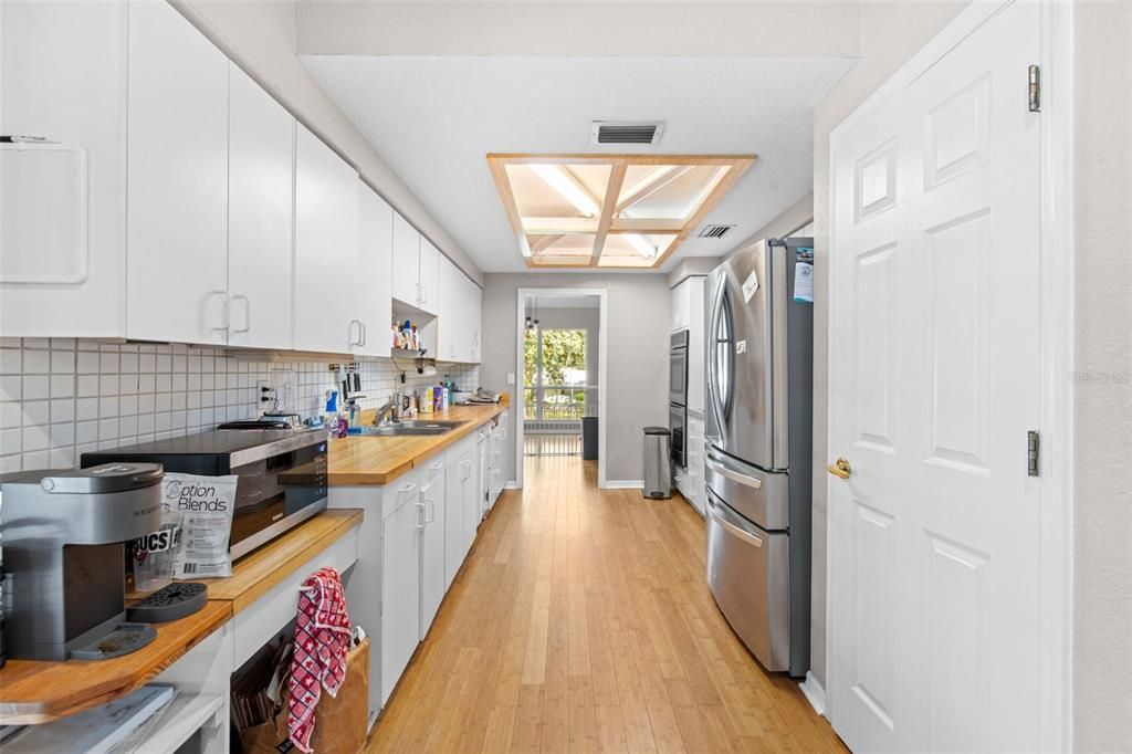 For Sale: $419,900 (4 beds, 3 baths, 2604 Square Feet)