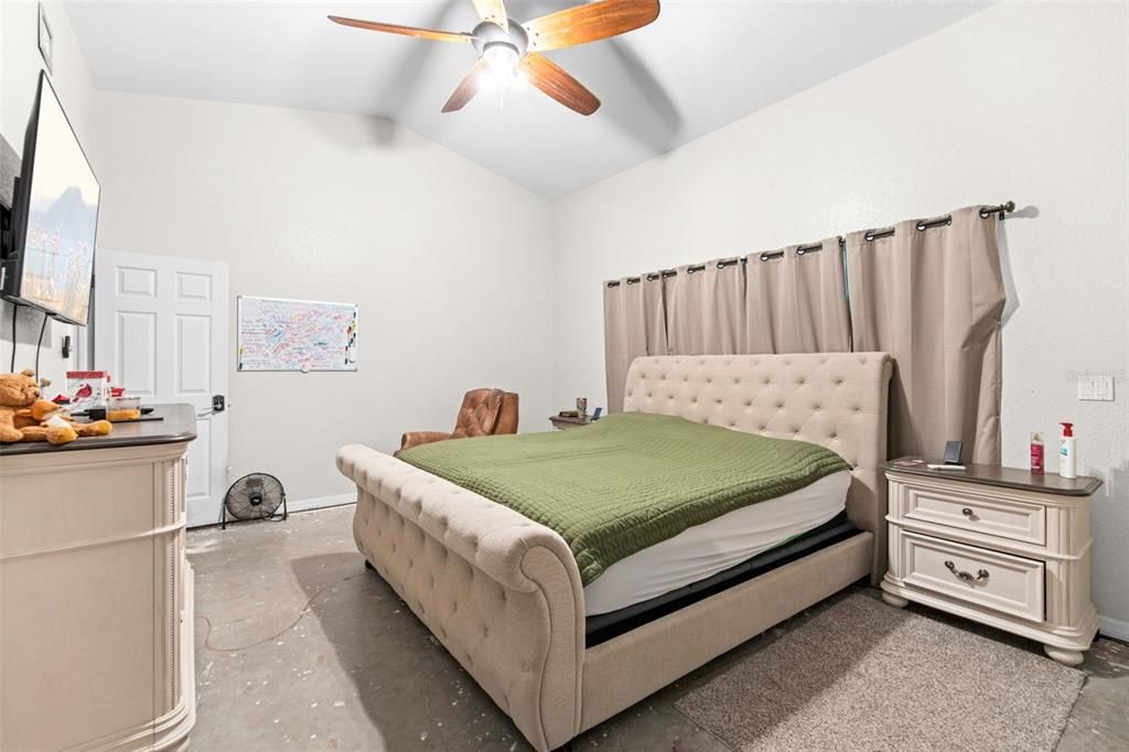 For Sale: $419,900 (4 beds, 3 baths, 2604 Square Feet)