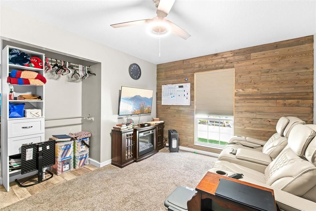 For Sale: $419,900 (4 beds, 3 baths, 2604 Square Feet)