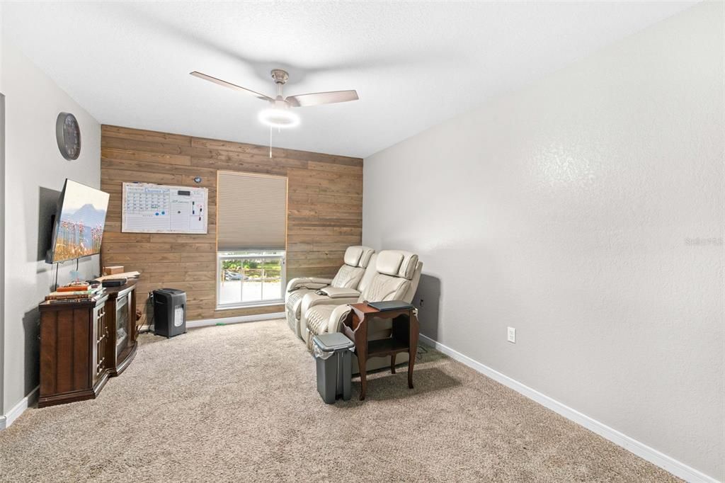 For Sale: $419,900 (4 beds, 3 baths, 2604 Square Feet)