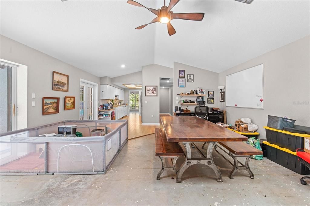 For Sale: $419,900 (4 beds, 3 baths, 2604 Square Feet)