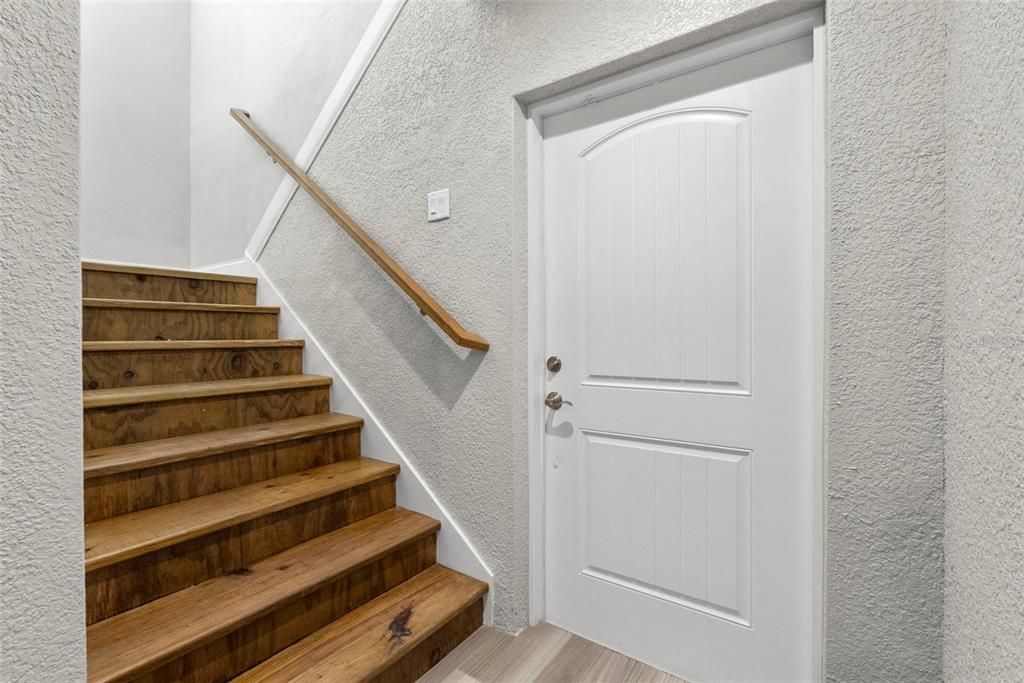 На продажу: $1,199,000 (4 спален, 2 ванн, 1989 Квадратных фут)