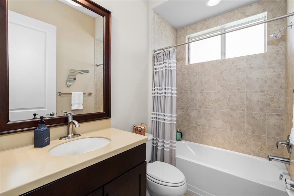 For Sale: $1,050,000 (4 beds, 4 baths, 3843 Square Feet)