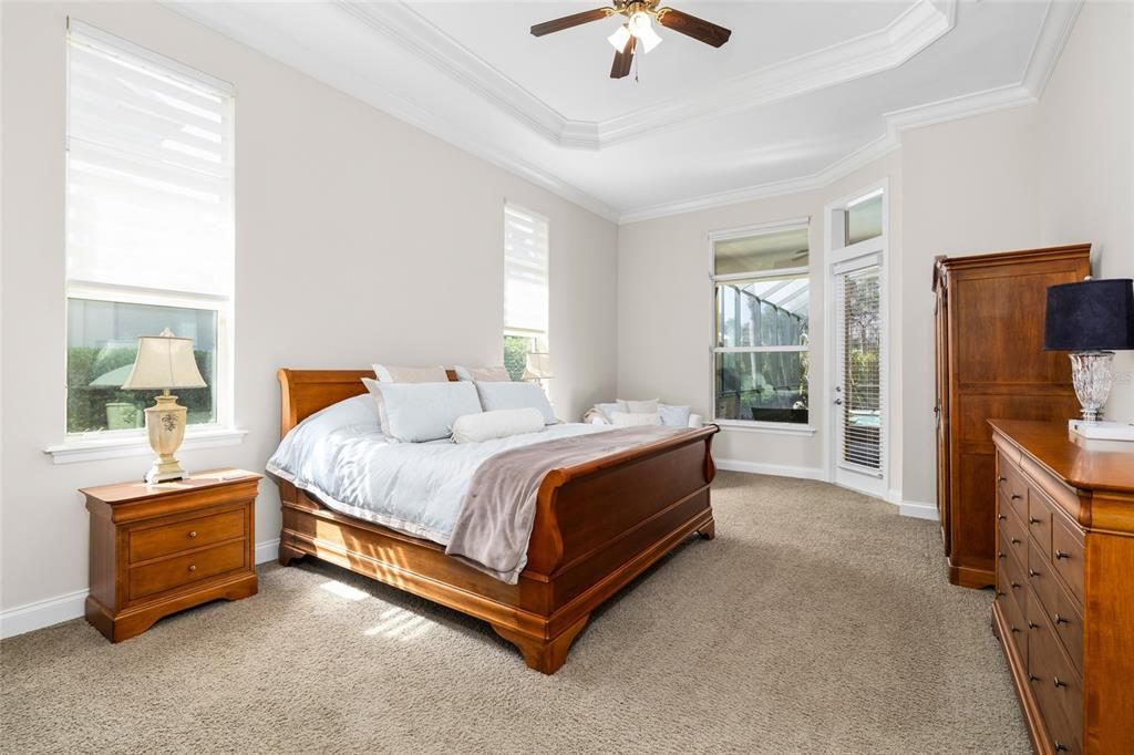 For Sale: $1,050,000 (4 beds, 4 baths, 3843 Square Feet)