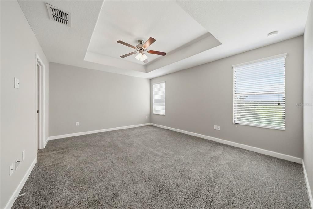 На продажу: $325,000 (3 спален, 2 ванн, 1896 Квадратных фут)
