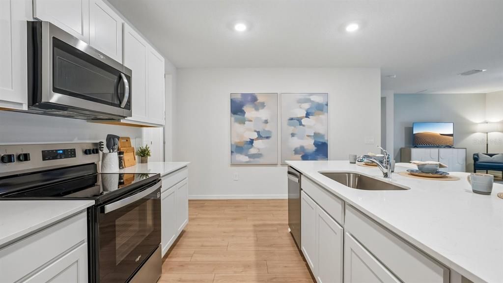 En Venta: $359,070 (4 camas, 2 baños, 1828 Pies cuadrados)