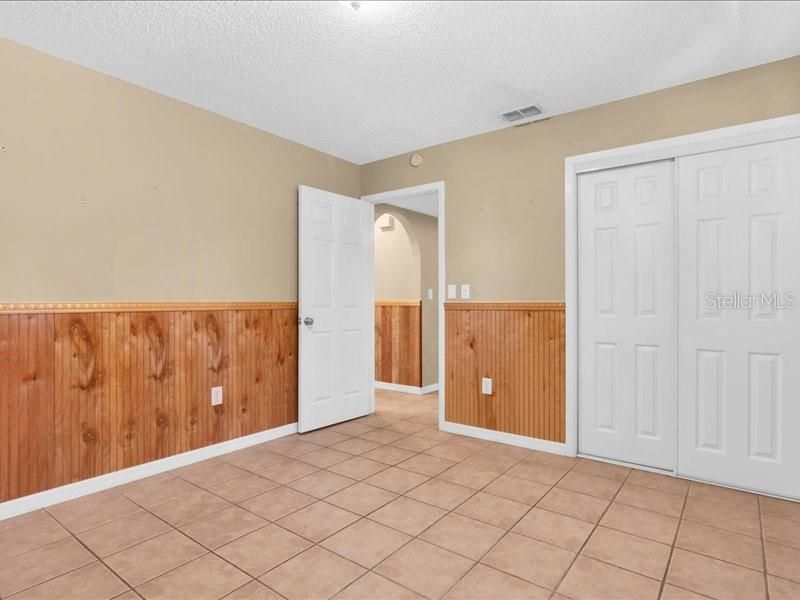 На продажу: $264,900 (2 спален, 2 ванн, 1026 Квадратных фут)