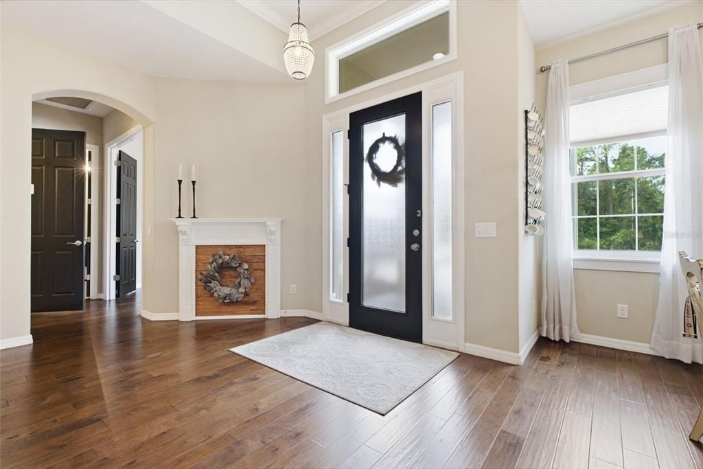 For Sale: $770,000 (3 beds, 3 baths, 2581 Square Feet)