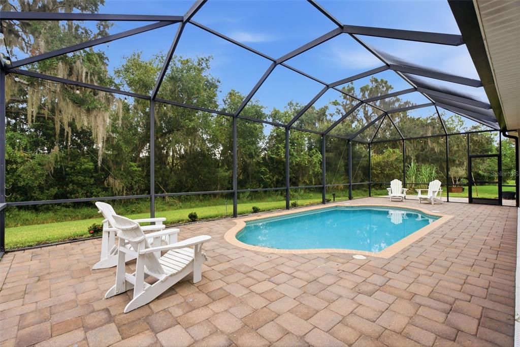 For Sale: $770,000 (3 beds, 3 baths, 2581 Square Feet)