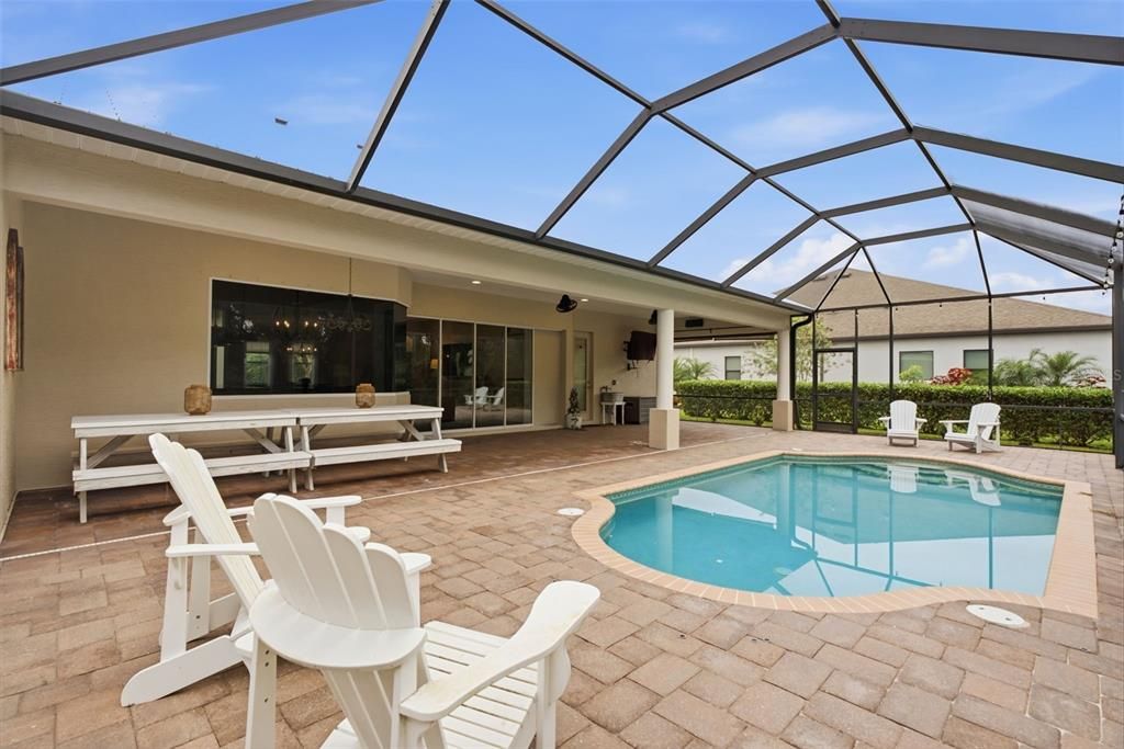 For Sale: $770,000 (3 beds, 3 baths, 2581 Square Feet)