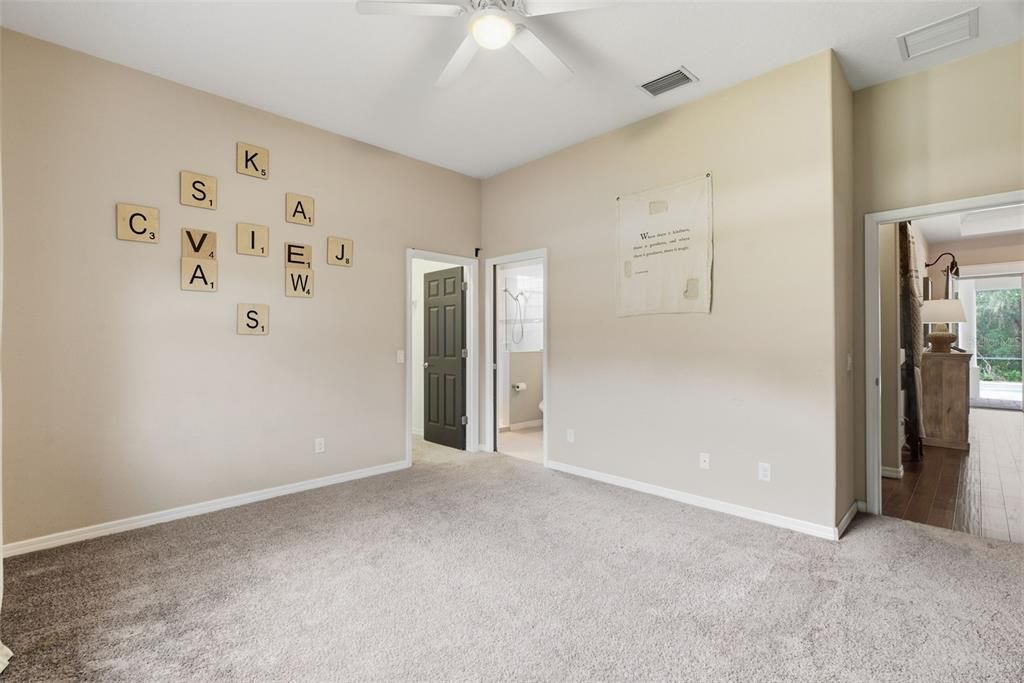 For Sale: $770,000 (3 beds, 3 baths, 2581 Square Feet)
