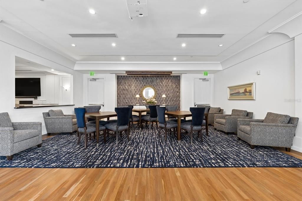 En Venta: $1,249,000 (2 camas, 2 baños, 2232 Pies cuadrados)