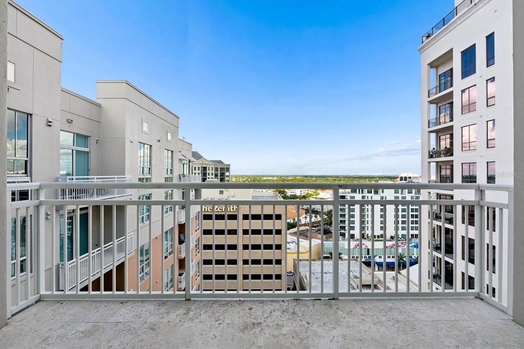 En Venta: $1,249,000 (2 camas, 2 baños, 2232 Pies cuadrados)