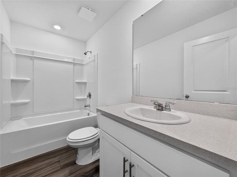 For Rent: $2,600 (3 beds, 2 baths, 1285 Square Feet)