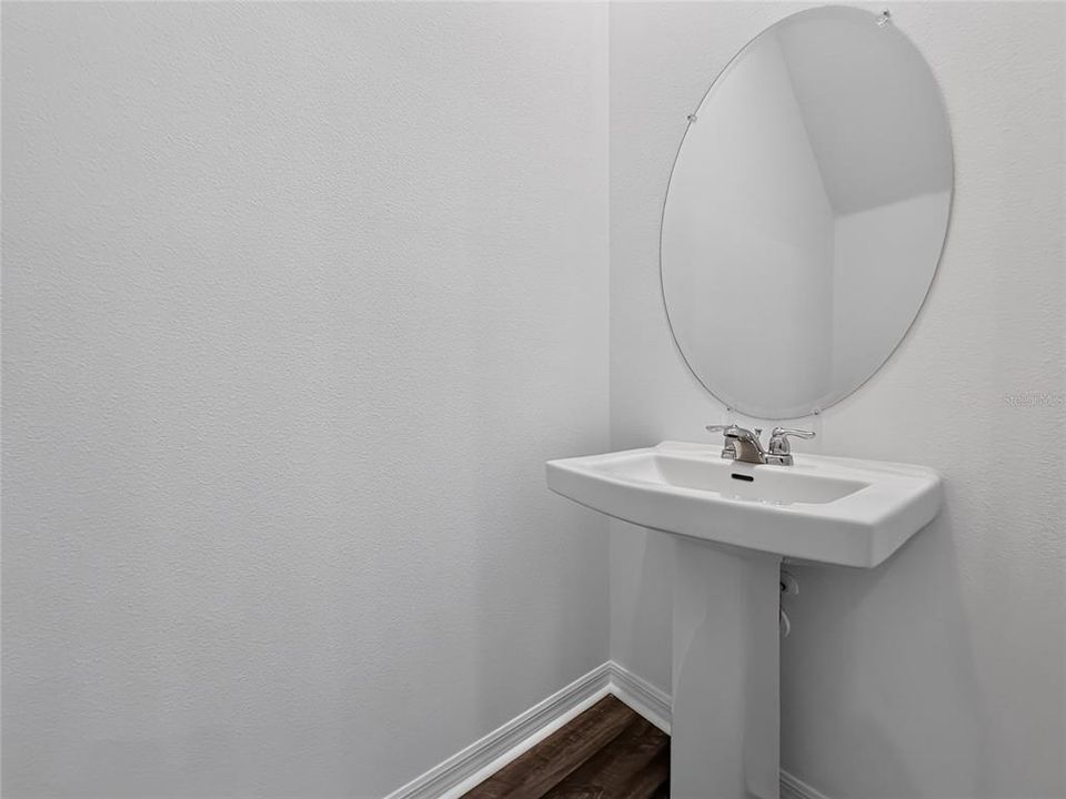 For Rent: $2,600 (3 beds, 2 baths, 1285 Square Feet)