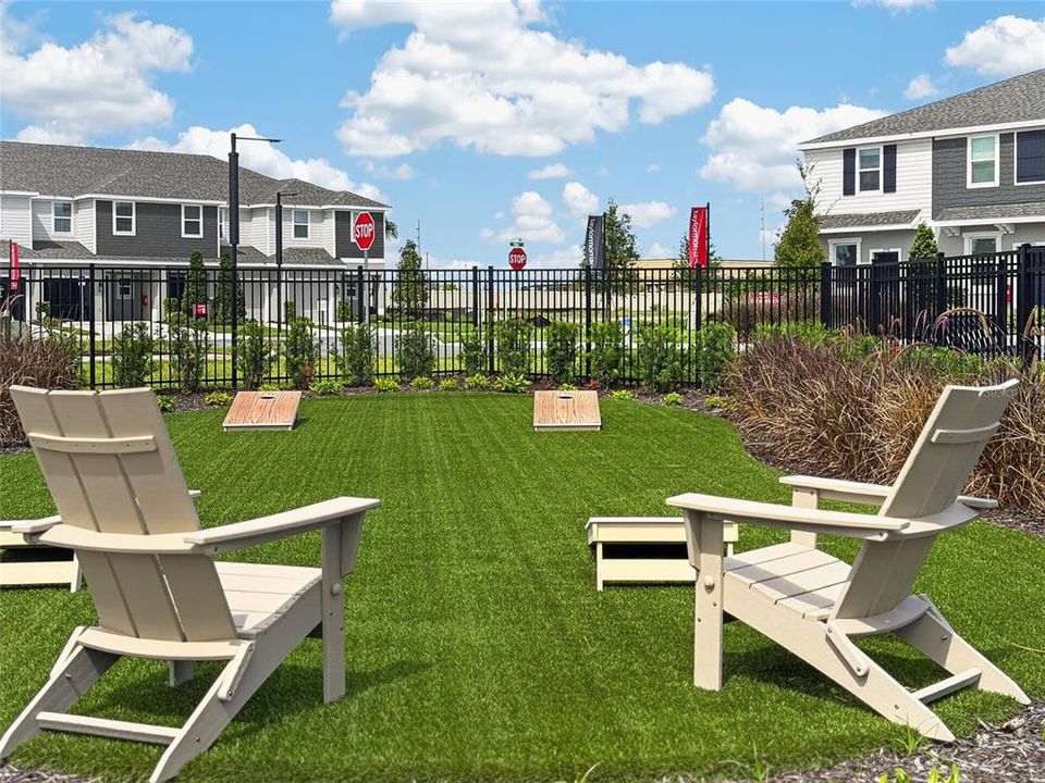 For Rent: $2,600 (3 beds, 2 baths, 1285 Square Feet)