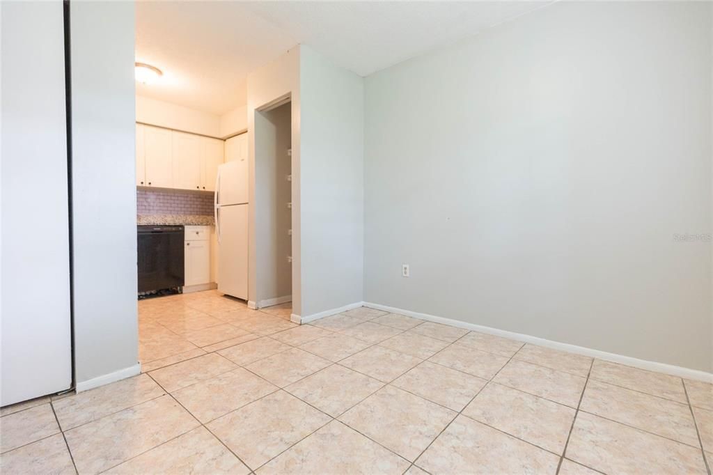 En Venta: $114,900 (2 camas, 2 baños, 940 Pies cuadrados)