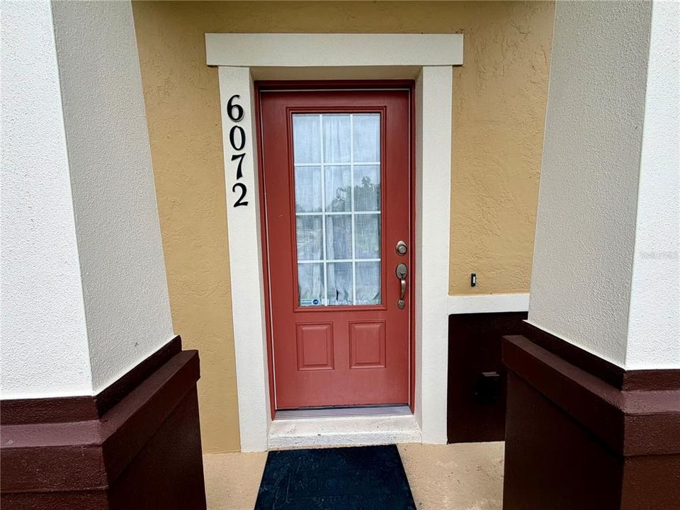 For Rent: $2,350 (3 beds, 2 baths, 1574 Square Feet)