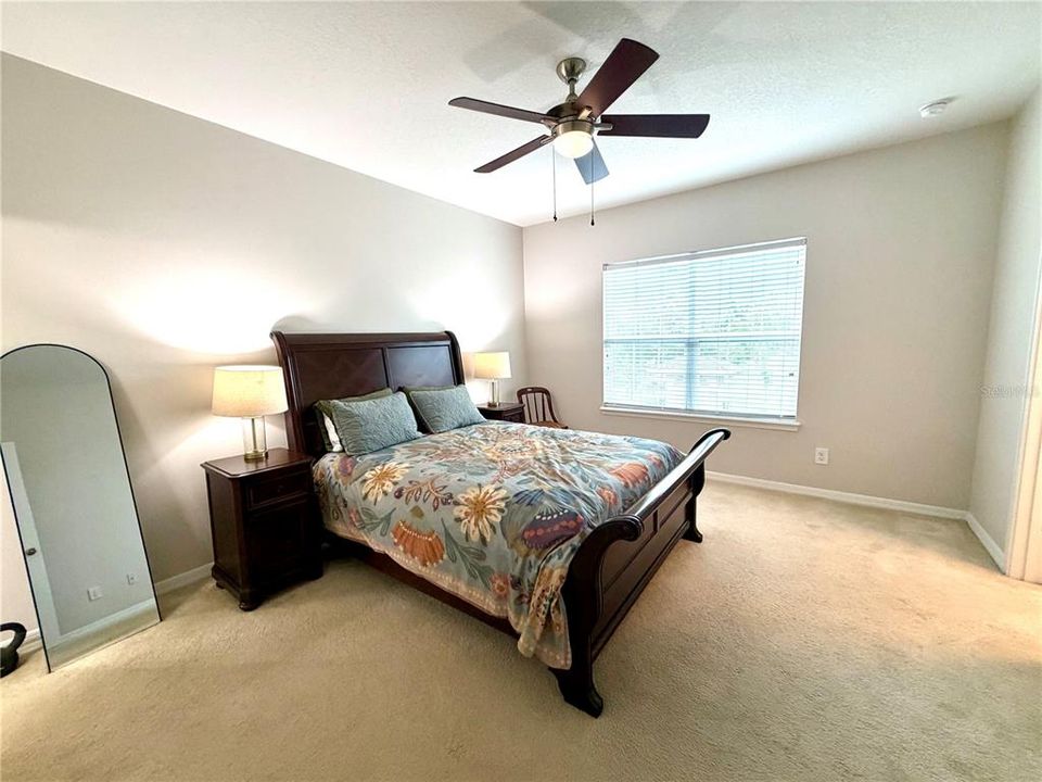 For Rent: $2,350 (3 beds, 2 baths, 1574 Square Feet)