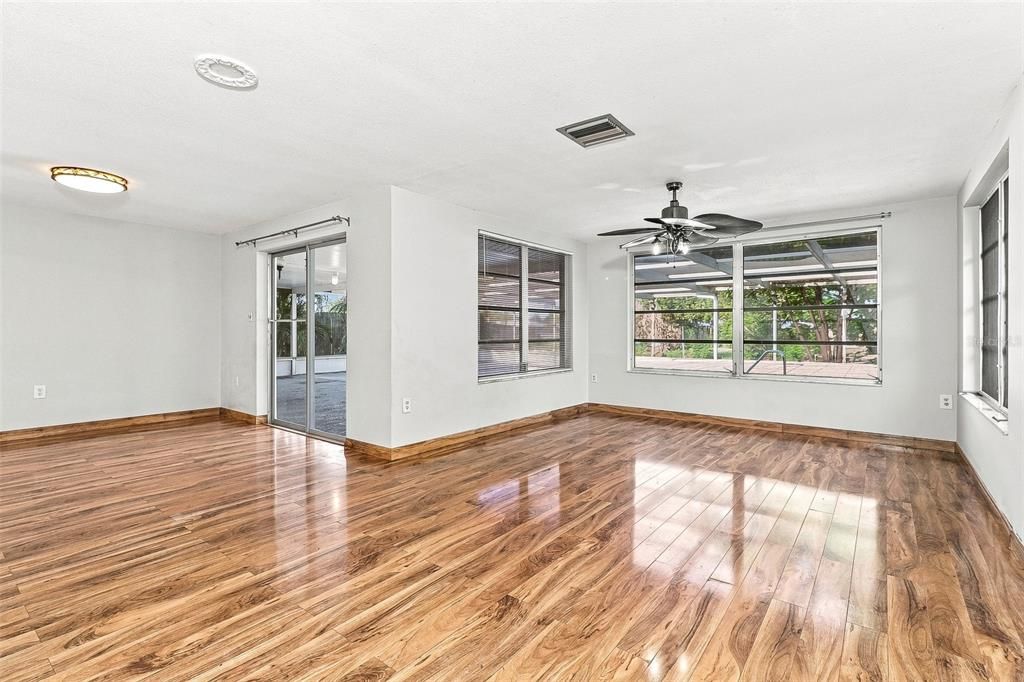 На продажу: $299,000 (3 спален, 2 ванн, 1416 Квадратных фут)