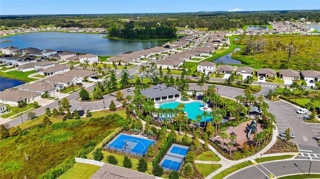 На продажу: $414,900 (4 спален, 3 ванн, 3362 Квадратных фут)