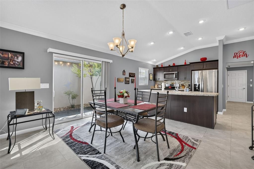 En Venta: $359,000 (3 camas, 2 baños, 1484 Pies cuadrados)