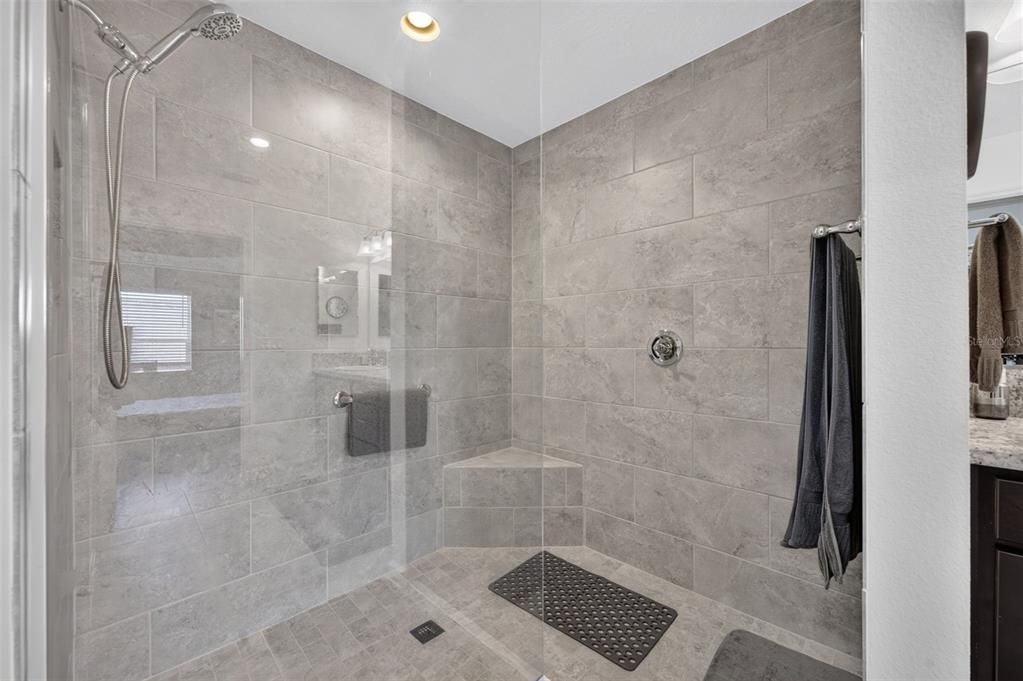 En Venta: $359,000 (3 camas, 2 baños, 1484 Pies cuadrados)