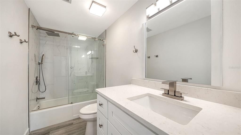 For Sale: $675,000 (2 beds, 2 baths, 1103 Square Feet)