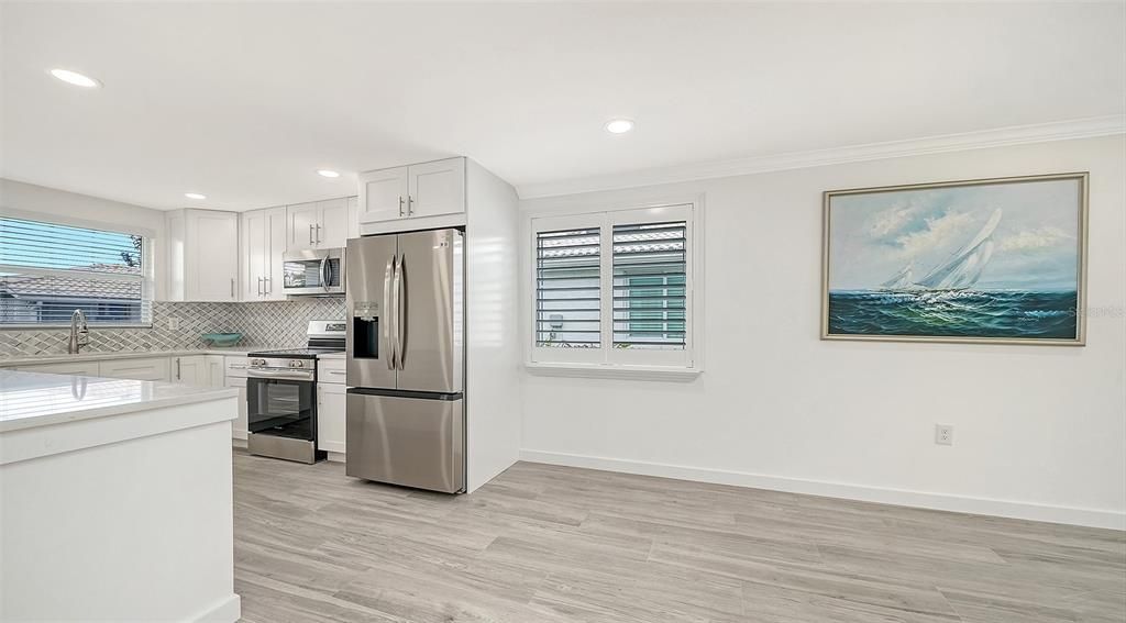 For Sale: $675,000 (2 beds, 2 baths, 1103 Square Feet)