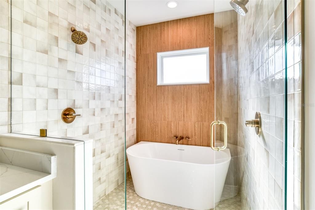 En Venta: $859,000 (3 camas, 2 baños, 1750 Pies cuadrados)